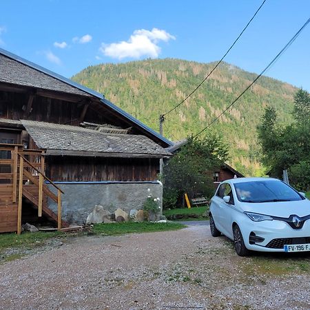 Chalet Lisa B&B モルジヌ エクステリア 写真