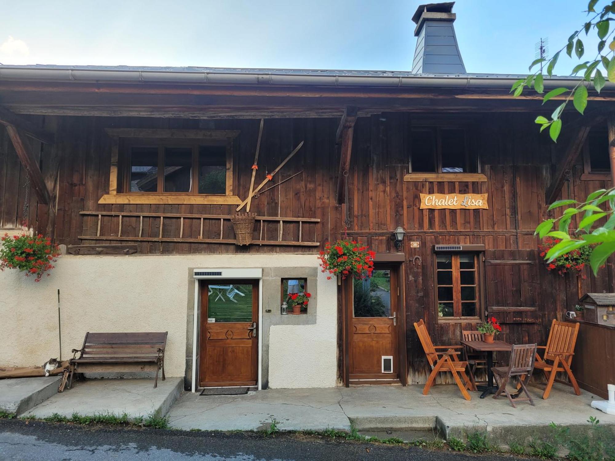Chalet Lisa B&B モルジヌ エクステリア 写真